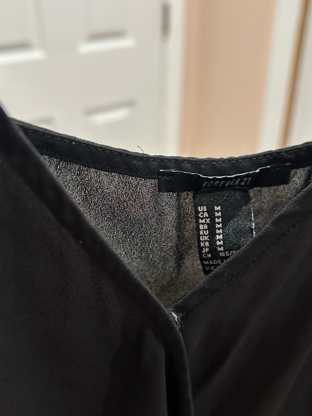 Forever 21 Black V-Neck Women’s Top